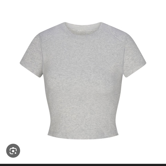 Skims Gray Short Sleeve shoulder pad Crop Top - Picture 1 of 1